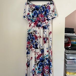 Floral maxi dress, off the shoulder